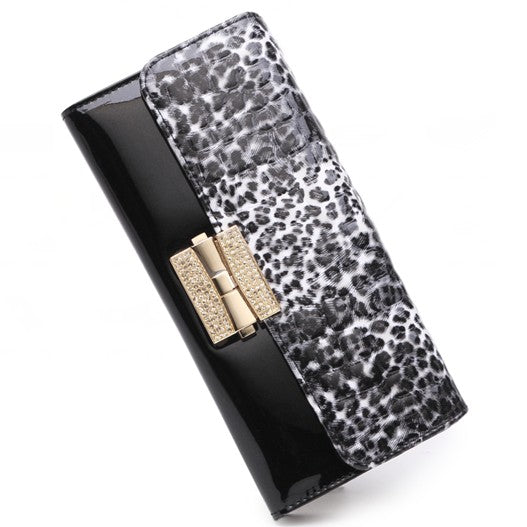 Top-Quality Elegant Clutch
